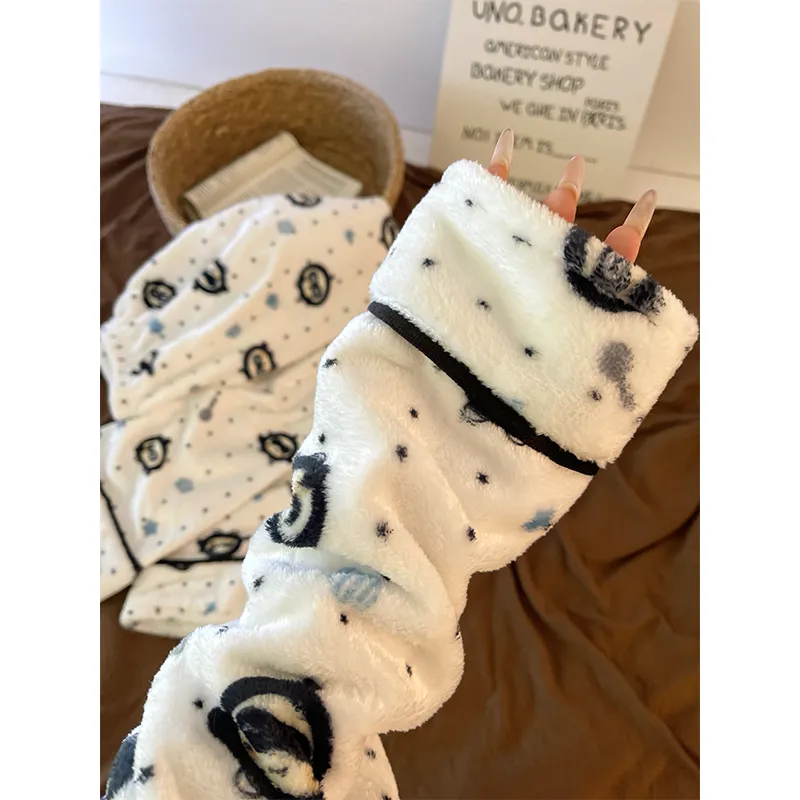 280g Autumn Winter Cute Cartoon Women's Flannel Warm Pajamas Thickened Cardigan Lapel Loungewear Set · Wholesale · OEM · Worldwide Shipping - Detail 15