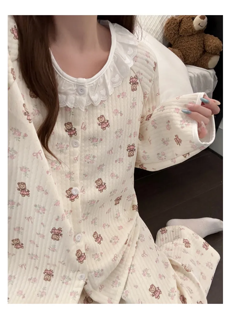 بيجامة نسائية جديدة بتصميم طبقات هوائية حلوة، أكمام طويلة وبنطال طويل، بياقة دائرية وحواف دانتيل، ملابس منزلية للخريف والشتاء · بيع بالجملة · تصنيع حسب الطلب · شحن عالمي - Detail 12