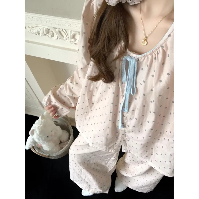 Nouveauté printemps-automne ensemble pyjama femme coton nuage motif pois col rond doux portable comme tenue d'intérieur · Grossiste · OEM · Mondial