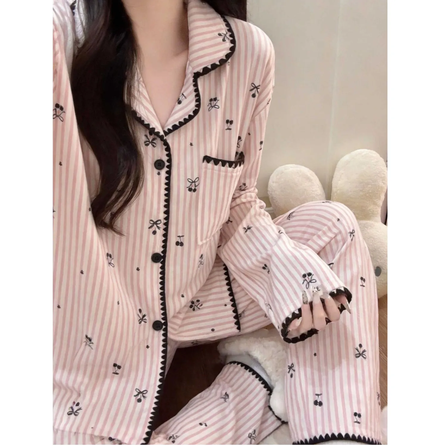 봄가을 신상 ins풍 파자마 여성 긴팔 긴바지 카디건 칼라 귀여운 홈웨어 · 도매 · OEM · 전 세계 배송 - View 3