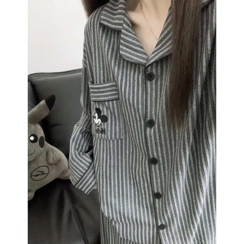 Piyama Pasangan Hangat Bergaris Mickey Versi Korea Bahan Dralon untuk Wanita Musim Gugur Musim Dingin Tebal Longgar Setelan Pria Pakaian Rumah · Grosir · OEM · Pengiriman Global - View 4