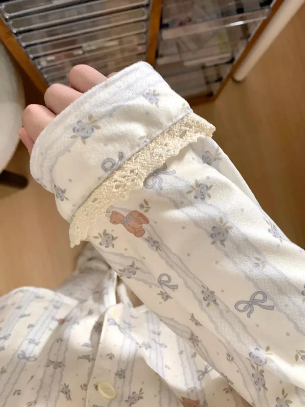 Real Shot# German Velvet Lace Bear Simple Cute Casual Thickened Warm Pajamas Women Autumn Winter Set Loungewear · Wholesale · OEM · Worldwide Shipping - Detail 3