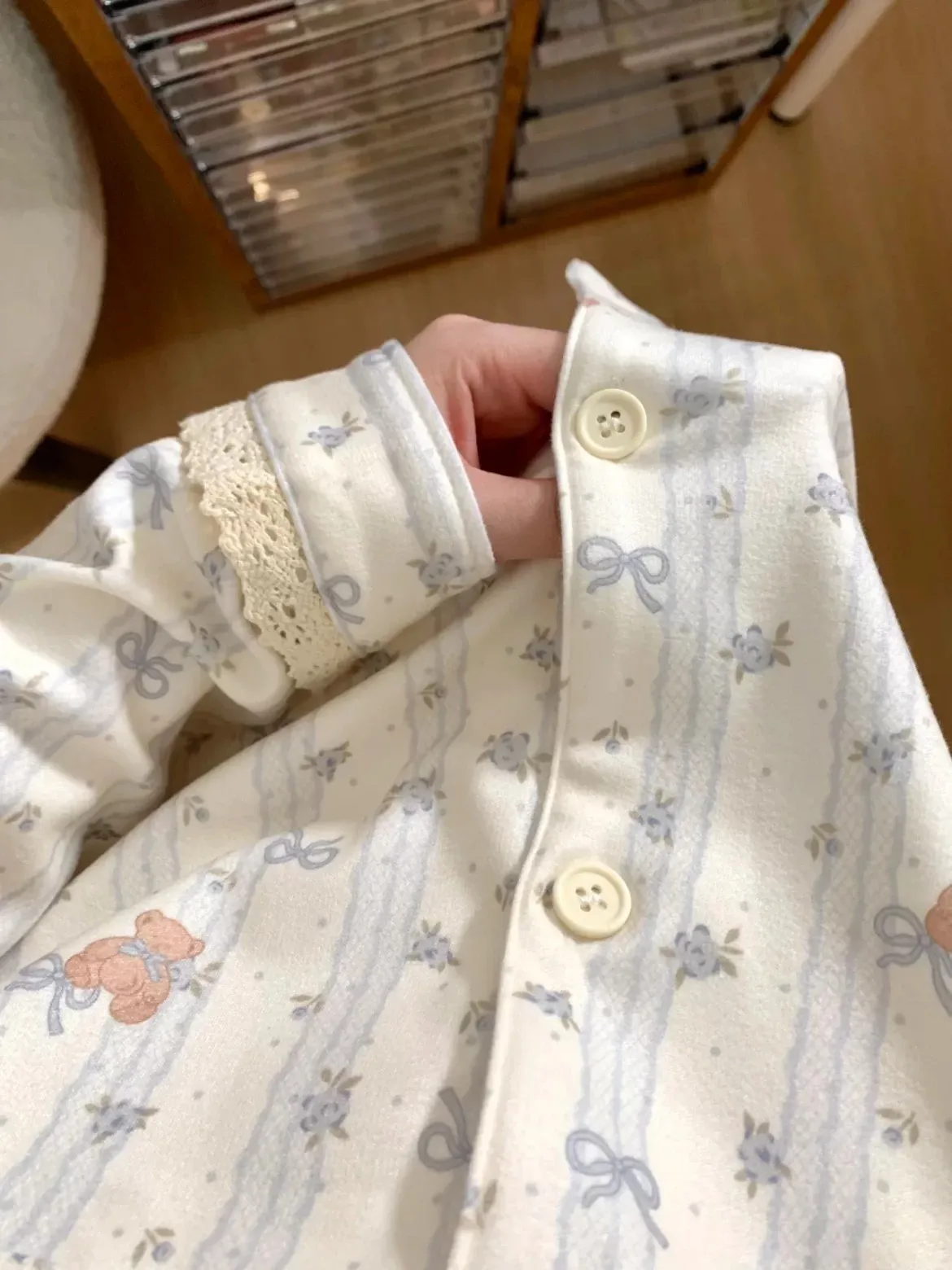 Real Shot# German Velvet Lace Bear Simple Cute Casual Thickened Warm Pajamas Women Autumn Winter Set Loungewear · Wholesale · OEM · Worldwide Shipping - Detail 7