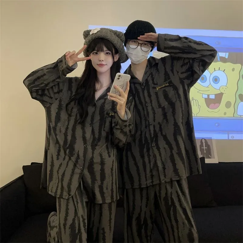 Real Photos# German Velvet Striped Letter Couple Thickened Warm Pajamas Women Autumn Winter Men Plus Size Two-Piece Set Loungewear · Wholesale · OEM · Worldwide Shipping - Detail 4
