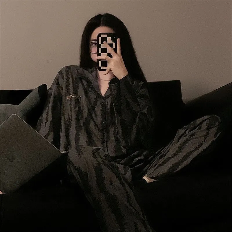 Real Photos# German Velvet Striped Letter Thickened Warm Pajamas Autumn Winter Men's Plus Size Long Sleeve Two-Piece Loungewear Set · Wholesale · OEM · Worldwide Shipping - Detail 2