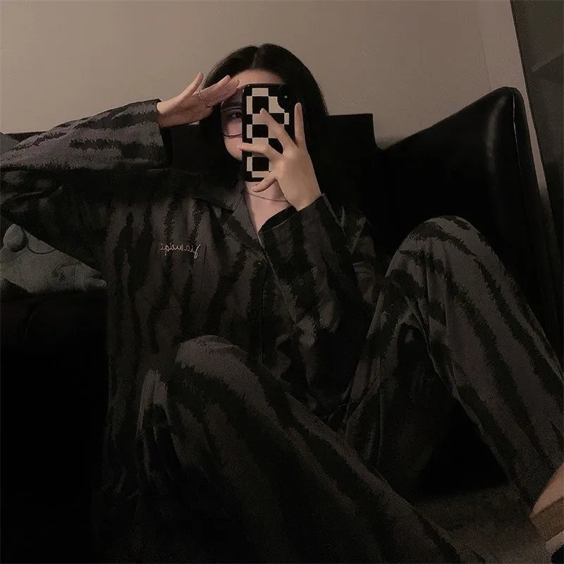 Real Photos# German Velvet Striped Letter Thickened Warm Pajamas Autumn Winter Men's Plus Size Long Sleeve Two-Piece Loungewear Set · Wholesale · OEM · Worldwide Shipping - Detail 3