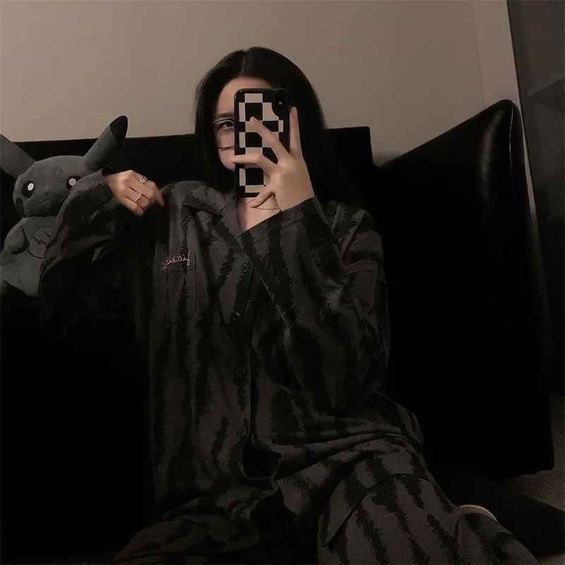 Real Photos# German Velvet Striped Letter Thickened Warm Pajamas Autumn Winter Men's Plus Size Long Sleeve Two-Piece Loungewear Set · Wholesale · OEM · Worldwide Shipping - Detail 4
