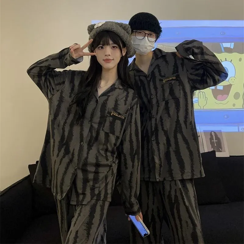 Real Photos# German Velvet Striped Letter Couple Thickened Warm Pajamas Women Autumn Winter Men Plus Size Two-Piece Set Loungewear · Wholesale · OEM · Worldwide Shipping - Detail 8