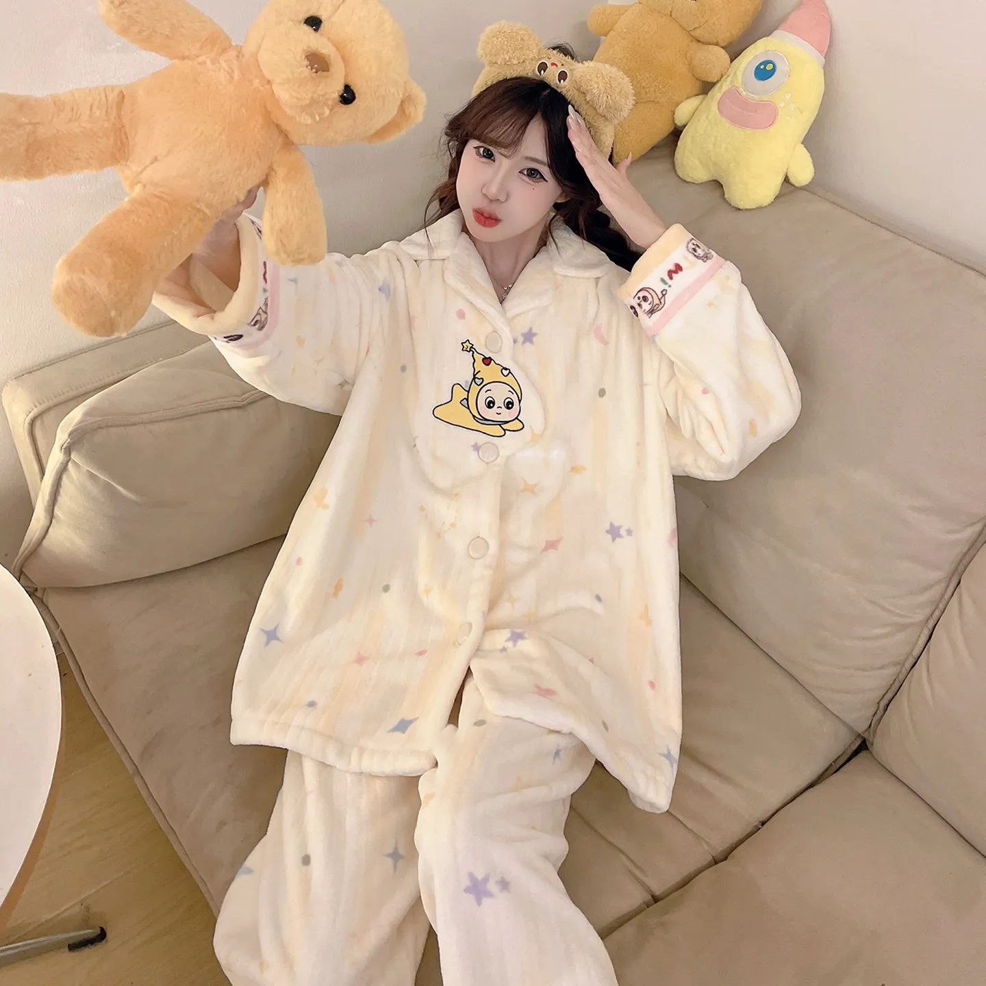2026 신상 겨울 플란넬 파자마 여성 카라 오픈 카디건 세트 루즈핏 소녀 홈웨어 · 도매 · OEM · 전 세계 배송 - View 3