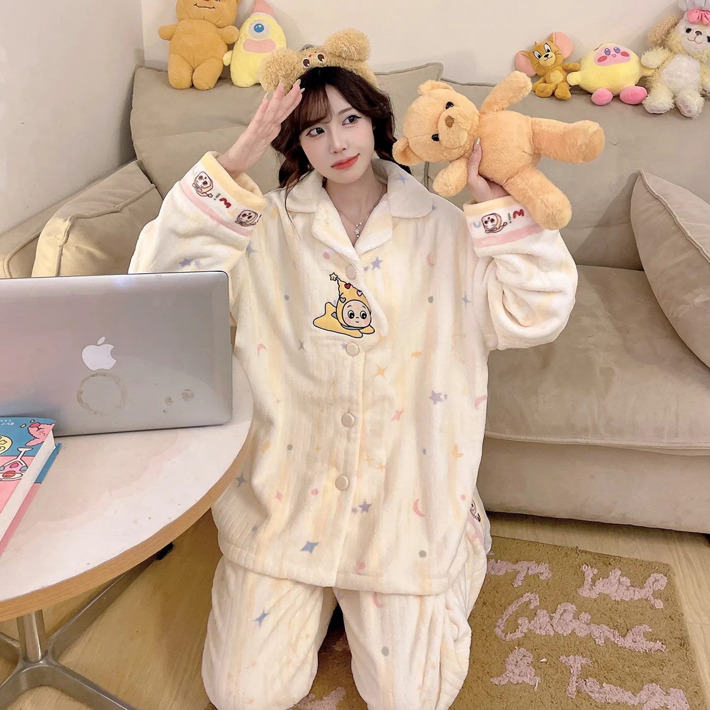 2026 신상 겨울 플란넬 파자마 여성 카라 오픈 카디건 세트 루즈핏 소녀 홈웨어 · 도매 · OEM · 전 세계 배송 - View 4