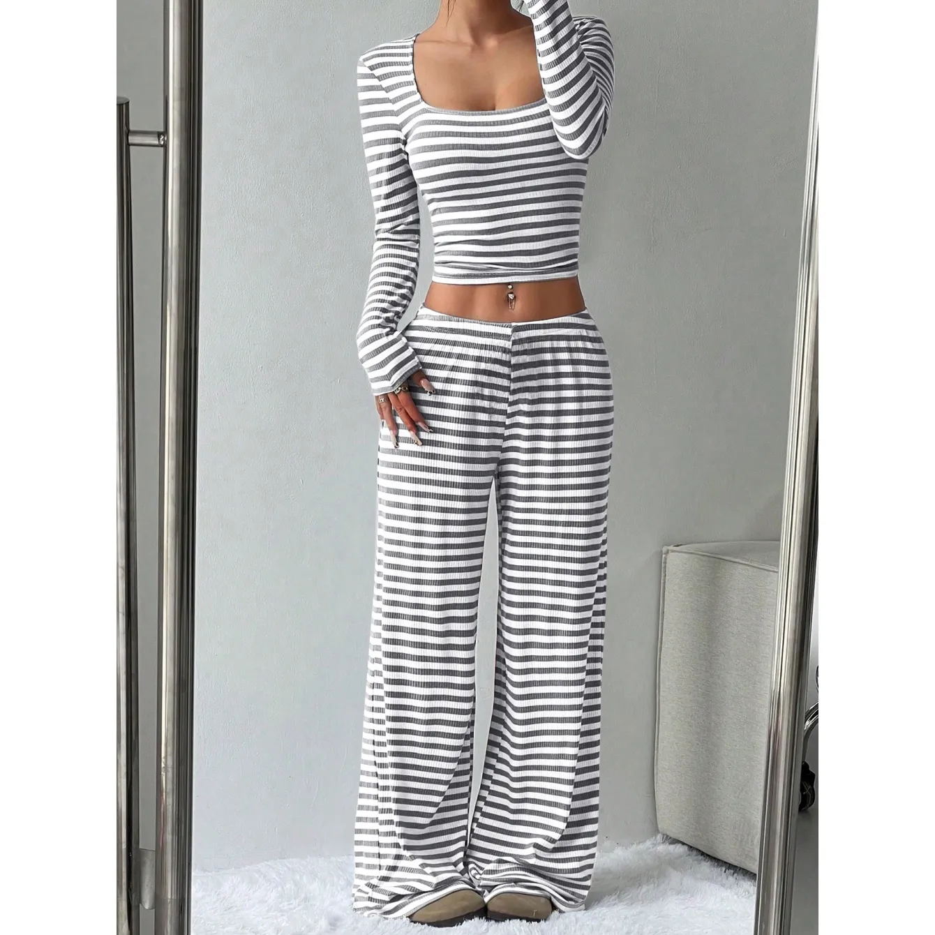 2025 New Women's Casual Striped Loungewear with Personalized Style · Wholesale · OEM · Worldwide Shipping
