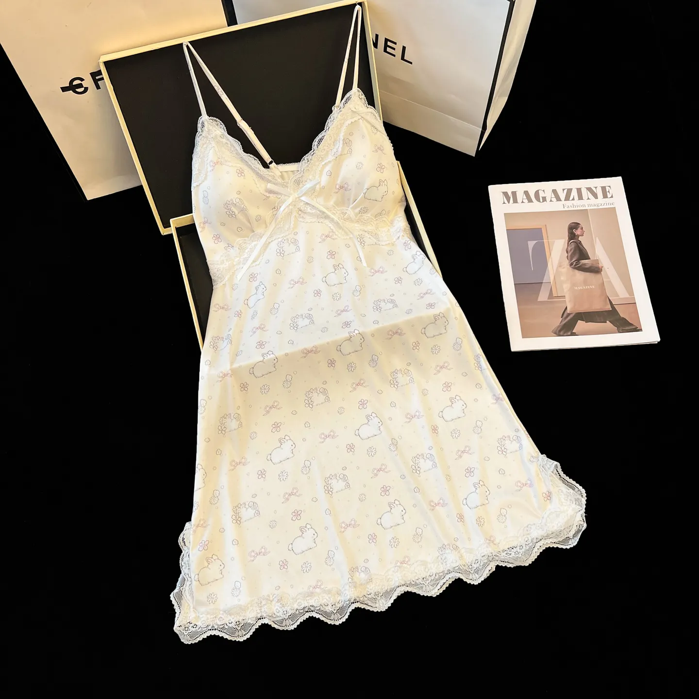 Musim Panas Baru Piyama Wanita Kartun dengan Bantalan Dada Ribbed Ice Silk Cami Nightdress Lucu Rok Pendek Rumah · Grosir · OEM · Pengiriman Global - View 4