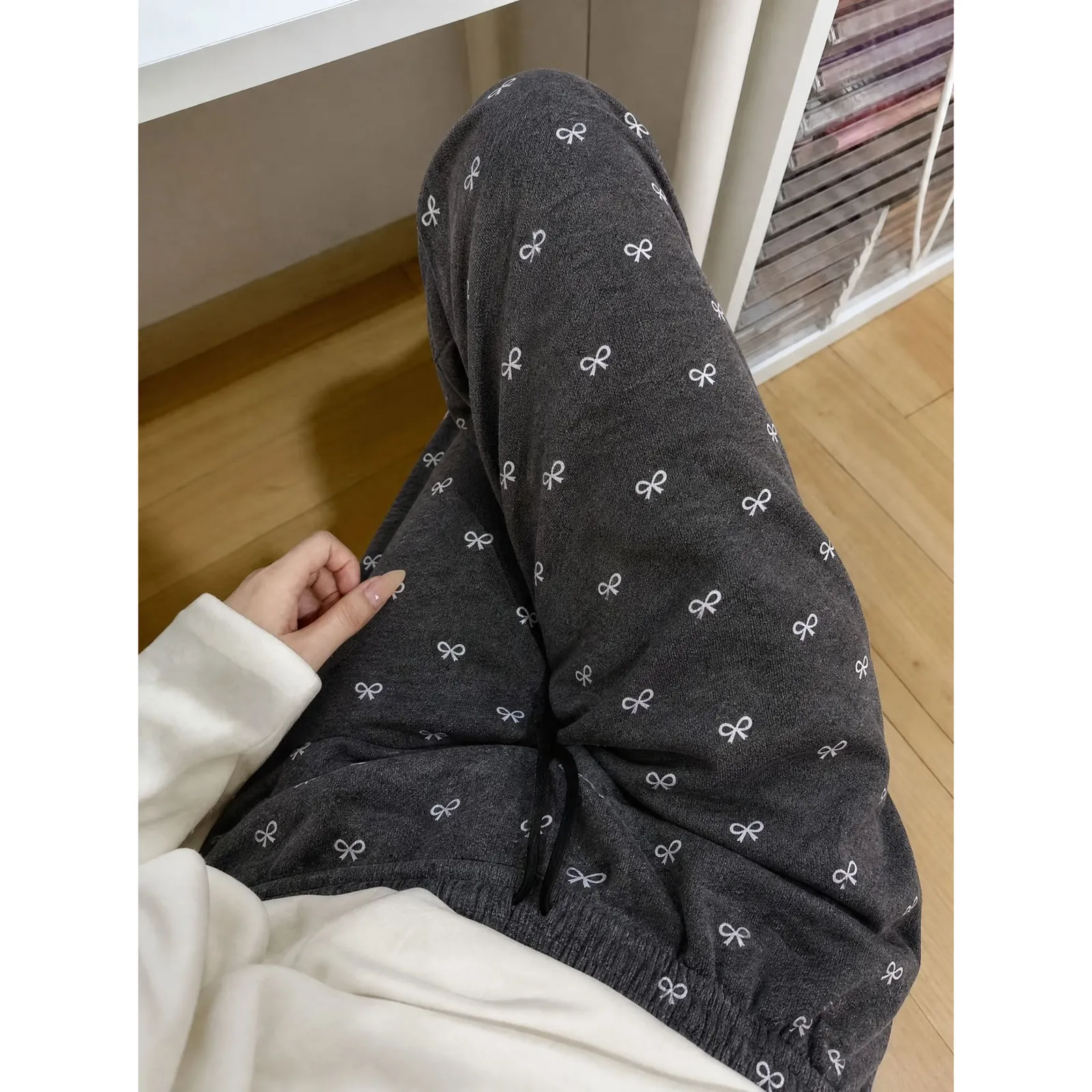 Women's Sleep Pants Autumn/Winter 240g Lambswool Double Pocket Slimming Glutinous Rice Pants with Elastic Drawstring Long Pants Wearable Outside · Wholesale · OEM · Worldwide Shipping - View 4
