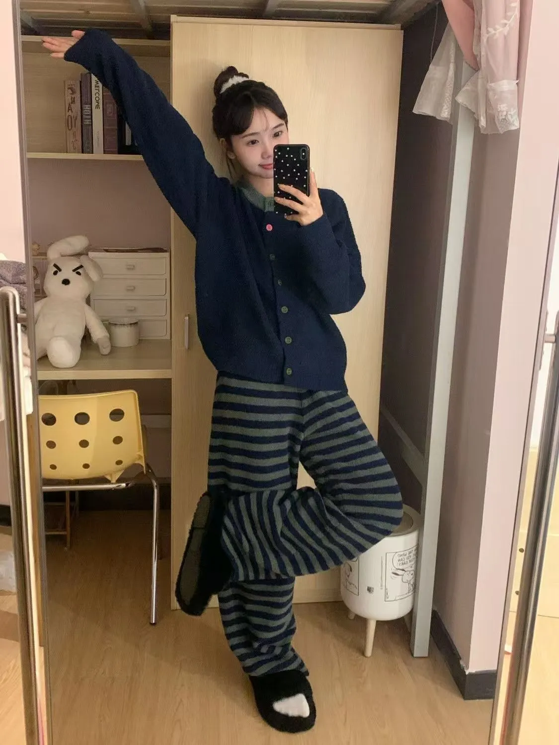 Korean Style Minimalist Striped Knit Pajamas Women Winter New Fleece-Lined Thickened Half-Fleece Loungewear · Wholesale · OEM · Worldwide Shipping - Detail 9