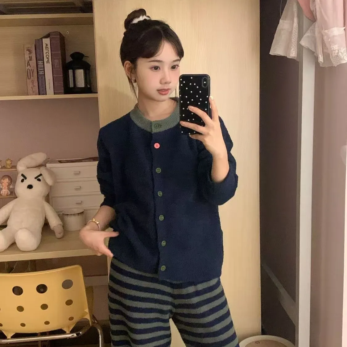 Korean Style Minimalist Striped Knit Pajamas Women Winter New Fleece-Lined Thickened Half-Fleece Loungewear · Wholesale · OEM · Worldwide Shipping - View 2