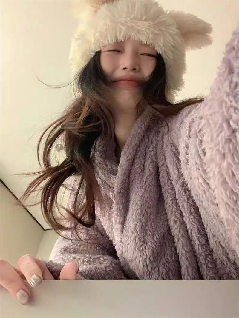 Women's Long Coral Fleece Robe for Autumn/Winter, Elegant High-End Style, Wearable Outdoors, Long-Sleeve Loungewear · Wholesale · OEM · Worldwide Shipping - Detail 7
