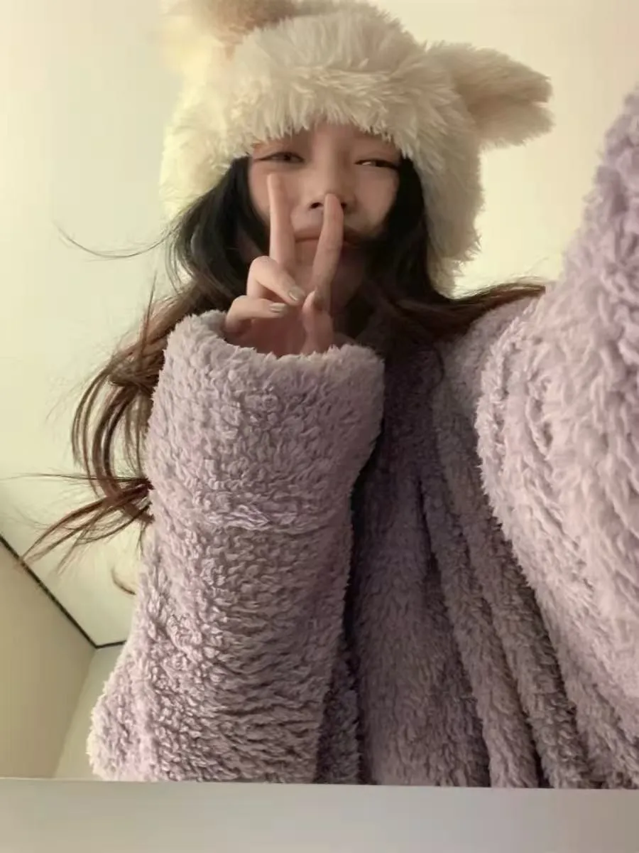 Women's Long Coral Fleece Robe for Autumn/Winter, Elegant High-End Style, Wearable Outdoors, Long-Sleeve Loungewear · Wholesale · OEM · Worldwide Shipping - Detail 3