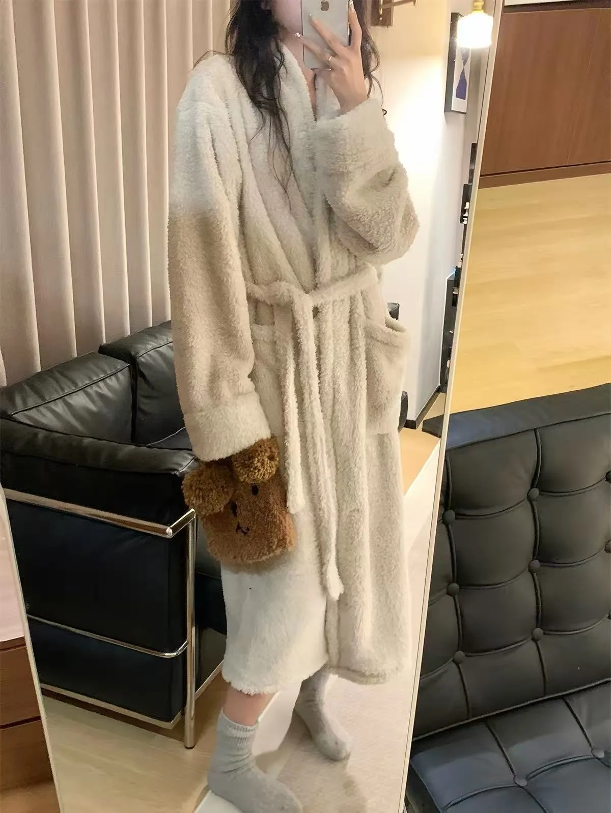 Coral Fleece Long Robe Women Autumn Winter Elegant High-End Feel Wearable Outside Long Sleeve Loungewear · Wholesale · OEM · Worldwide Shipping - Detail 4