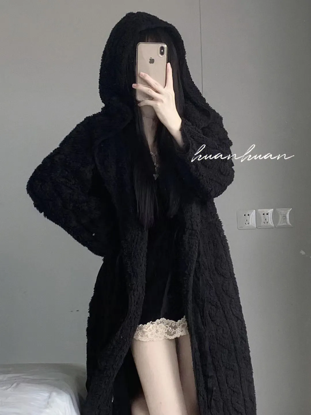 Coral Fleece Long Hooded Black Robe for Women Autumn Winter Elegant Premium Jacquard Wearable Outside Long-Sleeve Loungewear · Wholesale · OEM · Worldwide Shipping - Detail 4