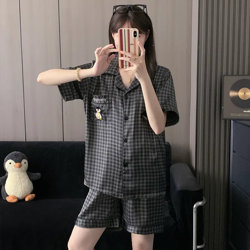 Cartoon Black-Gray Penguin Pajamas for Women, Simple Short-Sleeve Shorts Two-Piece Set, Lightweight Homewear for Summer · Wholesale · OEM · Worldwide Shipping - Detail 3