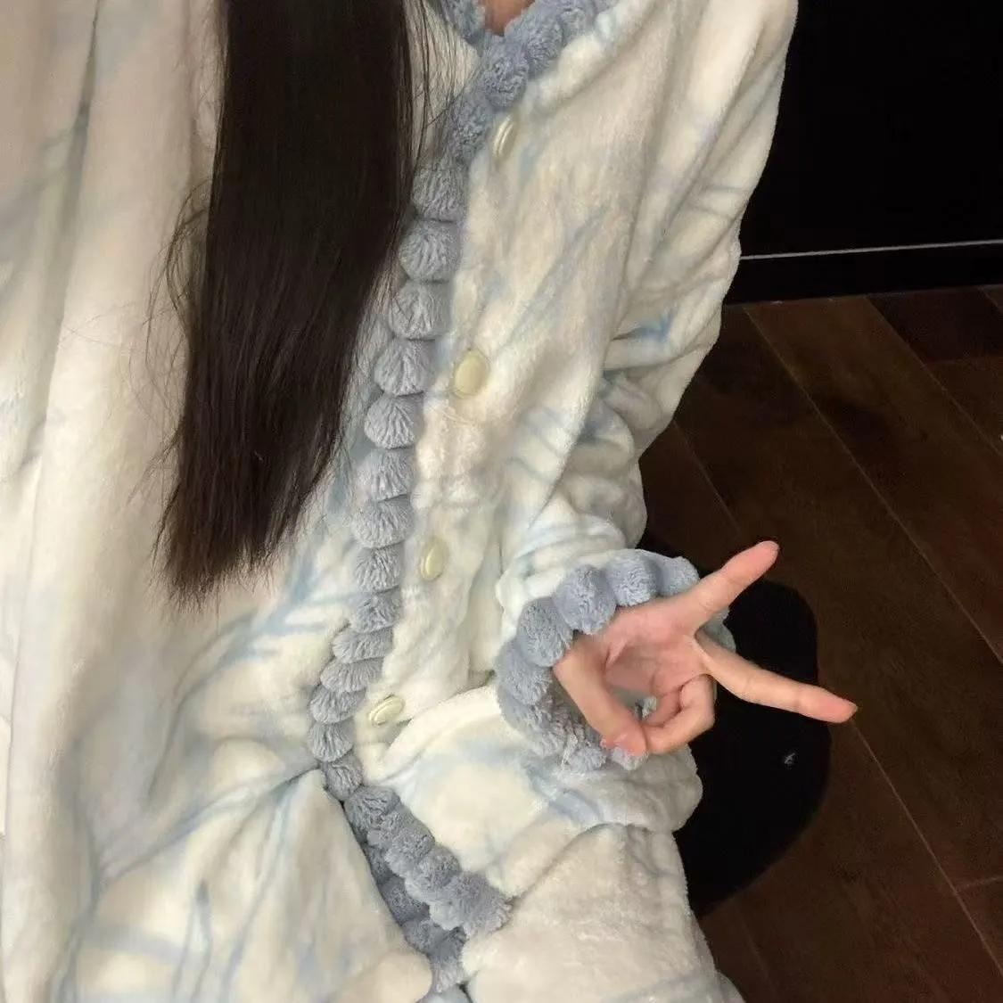 Women's Pajamas Autumn Winter Coral Fleece Thickened Cartoon Student V-Neck Sweet Flannel Loungewear Set Wearable Outside · Wholesale · OEM · Worldwide Shipping - Detail 4