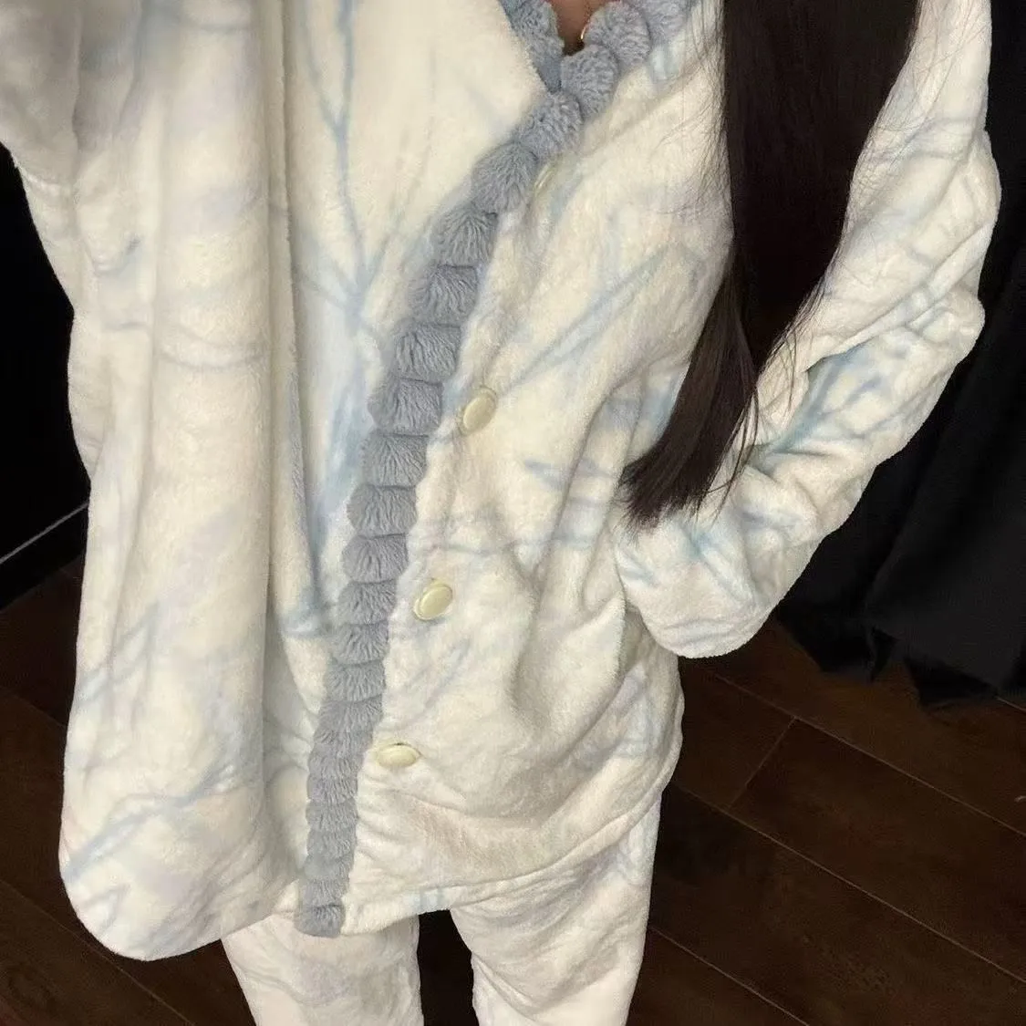 Women's Pajamas Autumn Winter Coral Fleece Thickened Cartoon Student V-Neck Sweet Flannel Loungewear Set Wearable Outside · Wholesale · OEM · Worldwide Shipping - Detail 3