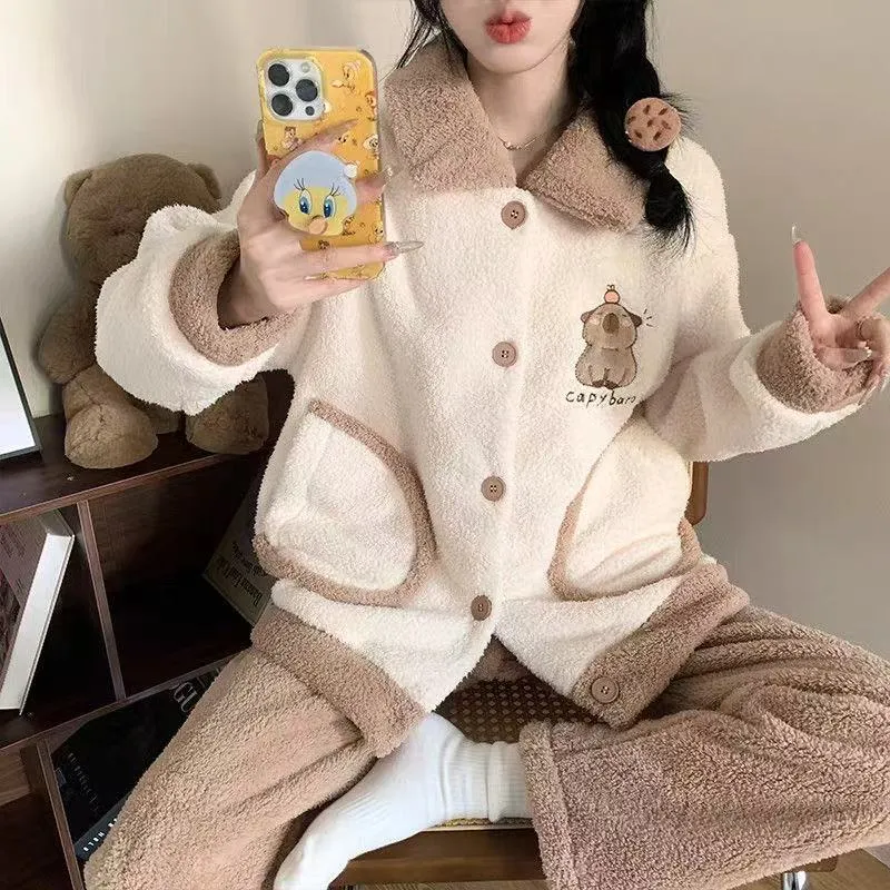 Nouvelle collection d'hiver pyjama femme polaire mi-côtelée col chemise manches longues pantalon long mignon cartoon chaud ensemble de maison · Grossiste · OEM · Mondial - Detail 2