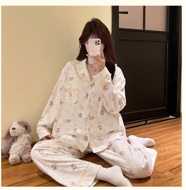 Autumn/Winter New German Velvet Women's Cartoon Lace Collar Loungewear Set · Wholesale · OEM · Worldwide Shipping - Detail 10