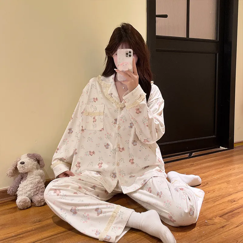 Autumn/Winter New German Velvet Women's Cartoon Lace Collar Loungewear Set · Wholesale · OEM · Worldwide Shipping - Detail 1