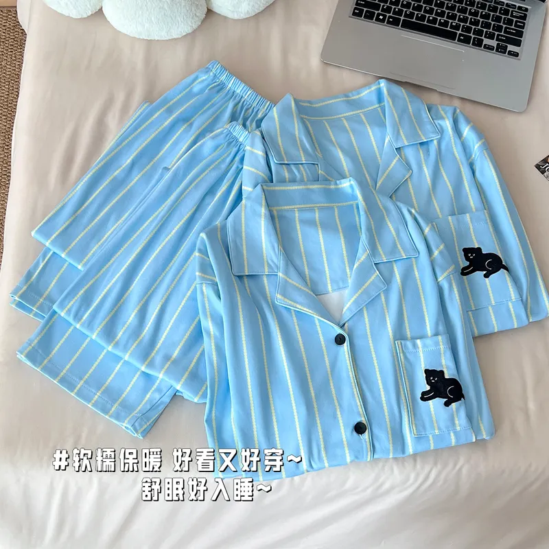 Nouvelle collection automne-hiver, ensemble pyjama couple en velours allemand avec col à motif cartoon · Grossiste · OEM · Mondial - View 1