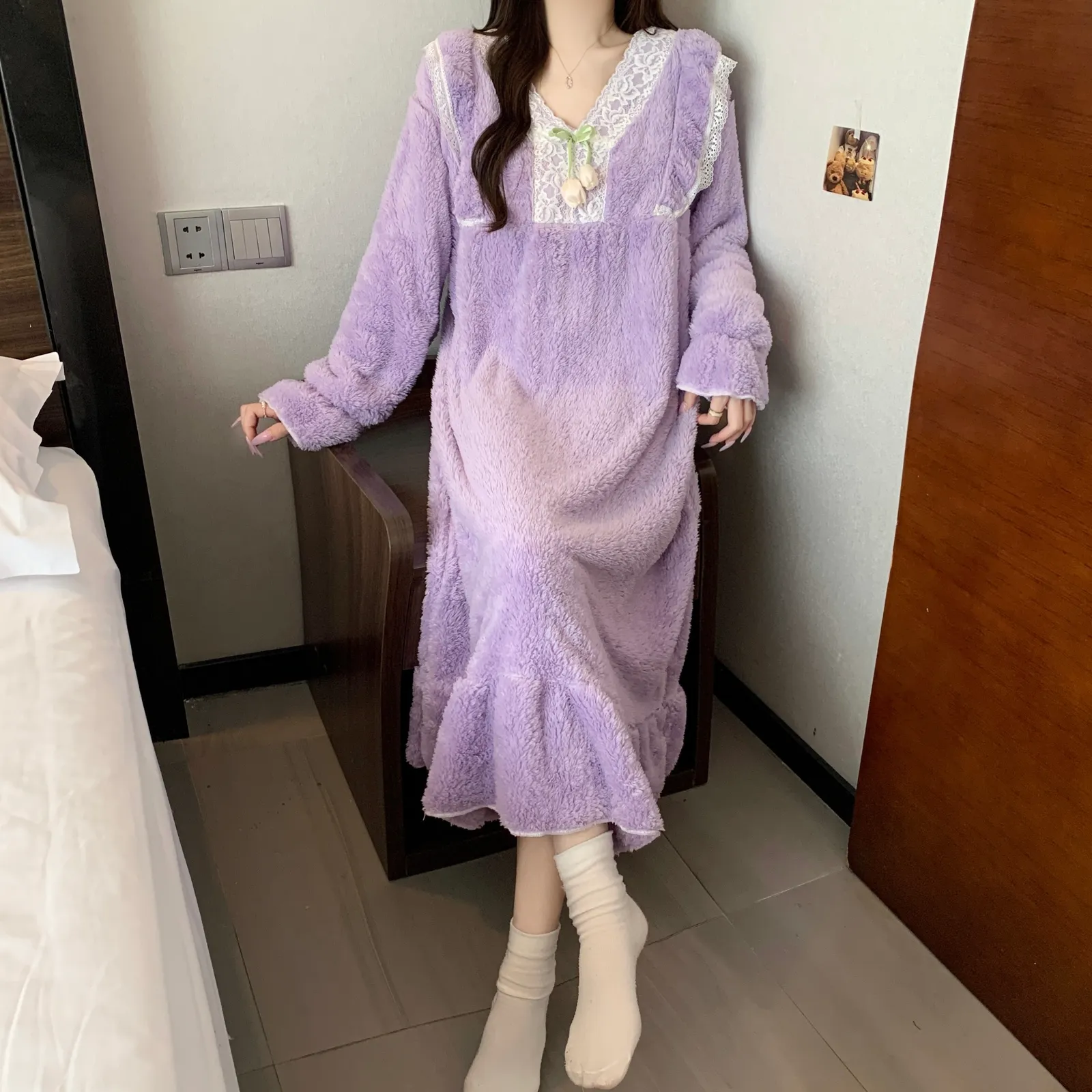 Women's Pajamas Winter New Long Plush Nightdress Korean Style Loose Plus Size 125kg Wearable Loungewear M-5XL · Wholesale · OEM · Worldwide Shipping - View 4