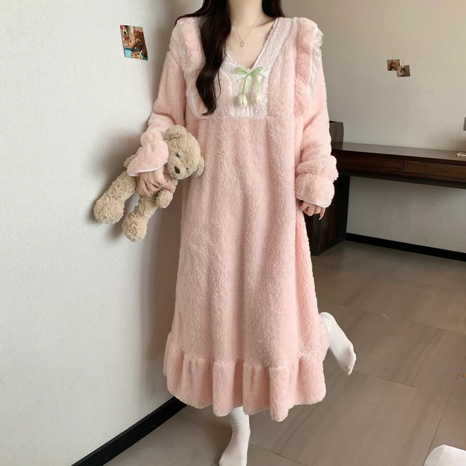 Women's Pajamas Winter New Long Plush Nightdress Korean Style Loose Plus Size 125kg Wearable Loungewear M-5XL · Wholesale · OEM · Worldwide Shipping - View 3