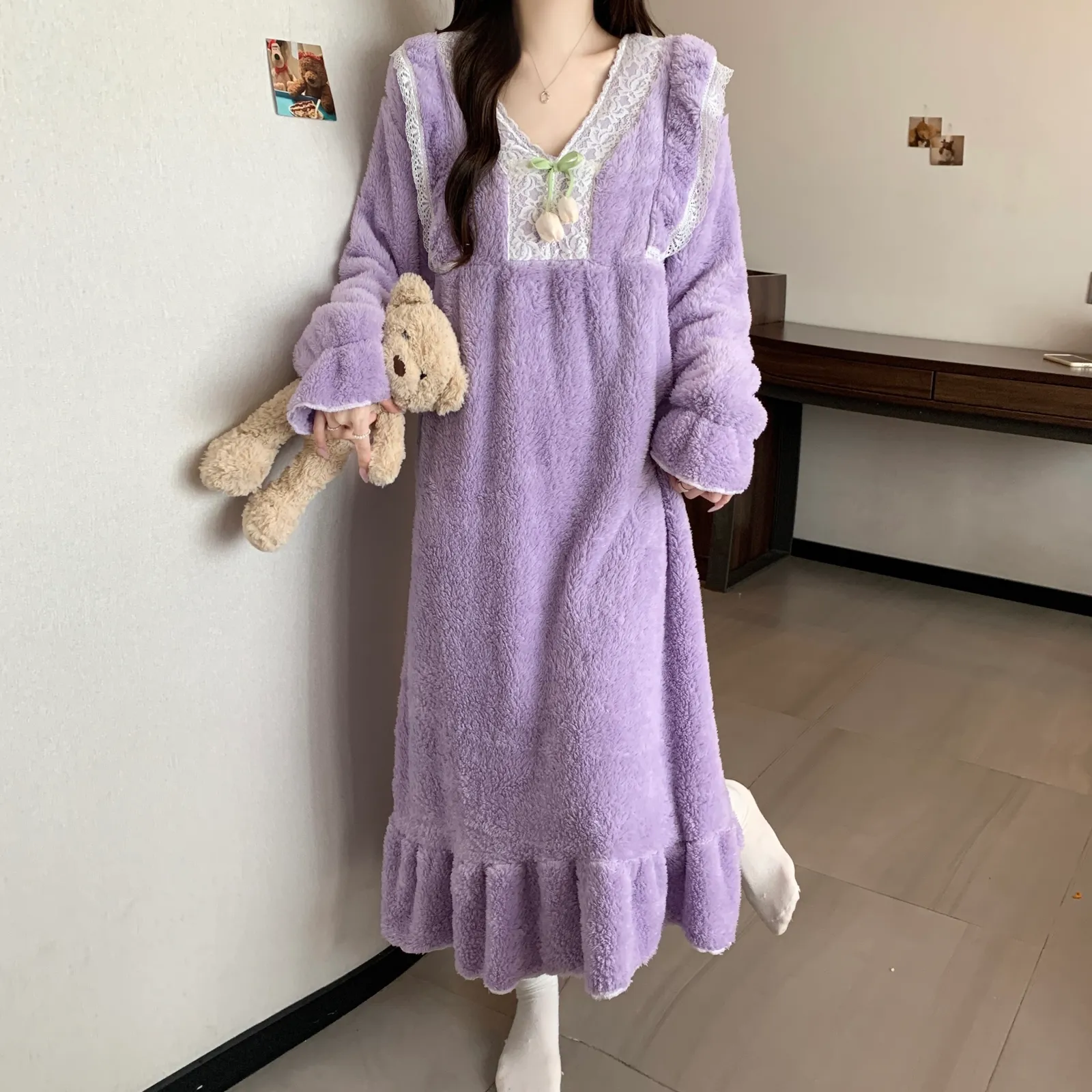 Women's Pajamas Winter New Long Plush Nightdress Korean Style Loose Plus Size 125kg Wearable Loungewear M-5XL · Wholesale · OEM · Worldwide Shipping