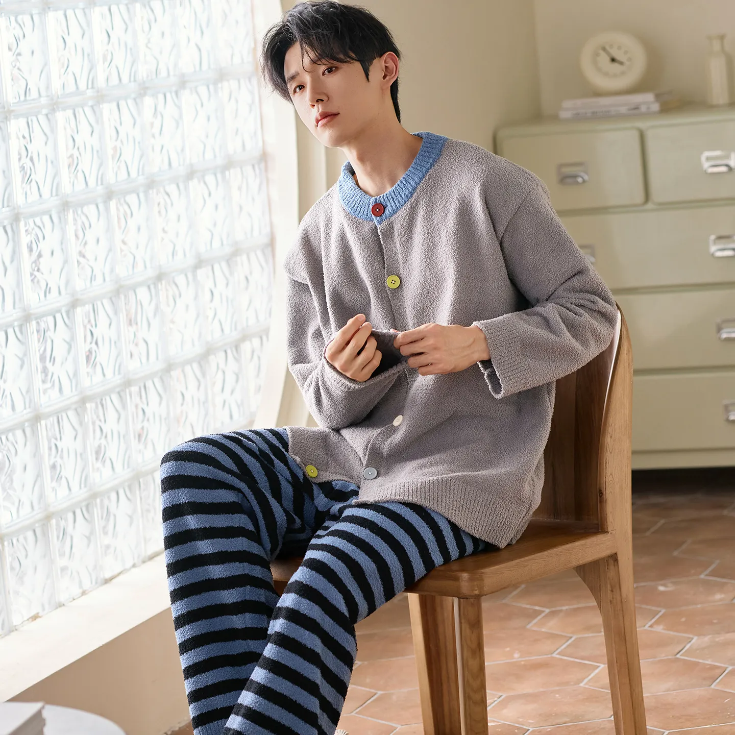 New Pajamas Couple Half-Side Fleece Lined Thickened Warm Fashion Striped Wearable Outside Homewear Set · Wholesale · OEM · Worldwide Shipping - Detail 1