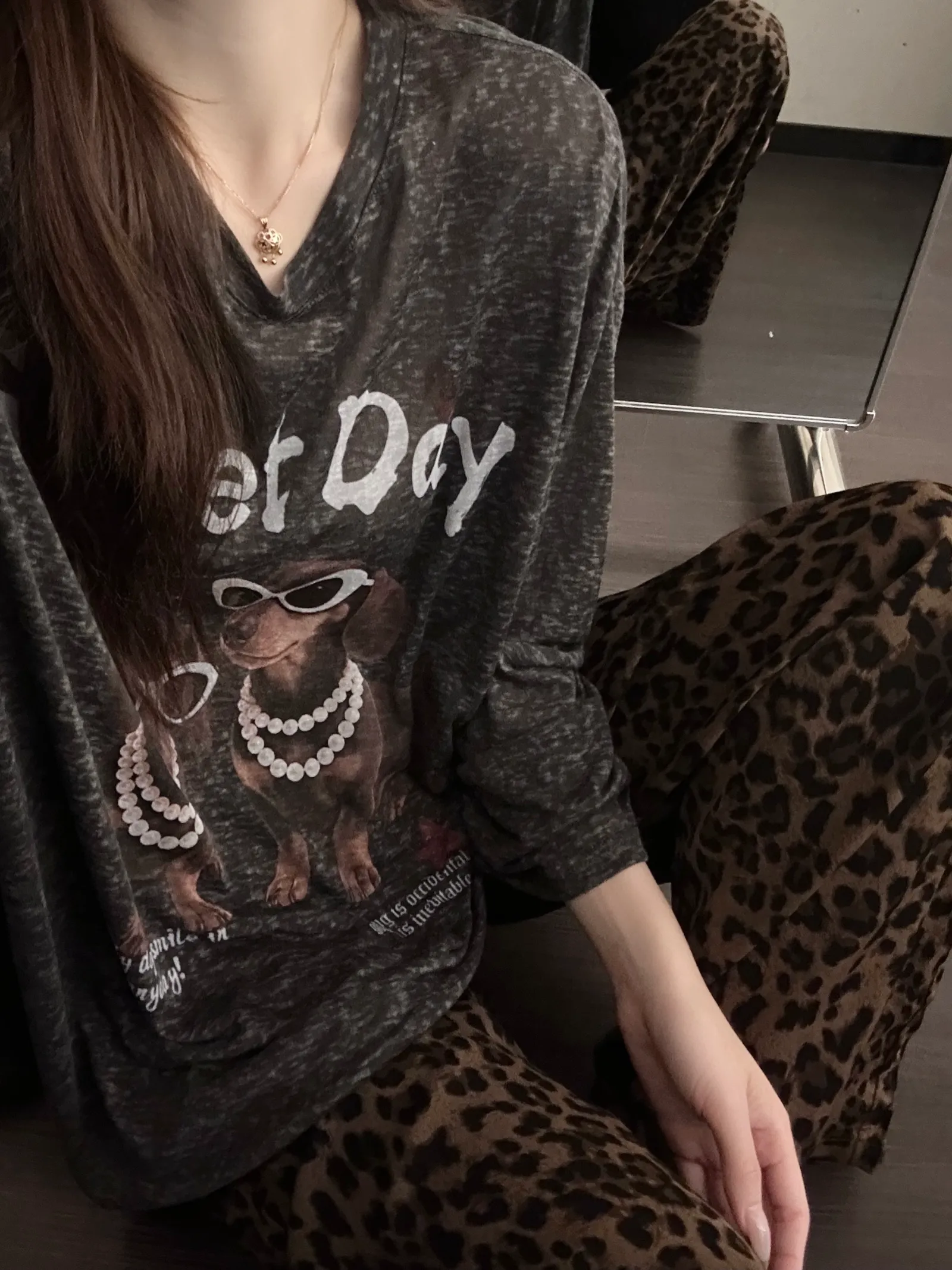 2026 New Autumn German Velvet Cartoon Long Sleeve Summer Pajama Sweet Design Wearable Plaid Loose Set · Wholesale · OEM · Worldwide Shipping - Detail 5