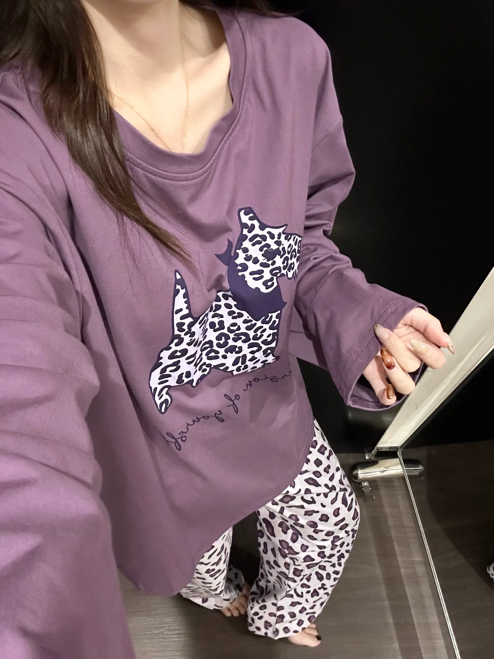 2026 New Autumn German Velvet Cartoon Long Sleeve Summer Pajama Sweet Design Wearable Plaid Loose Set · Wholesale · OEM · Worldwide Shipping - Detail 4