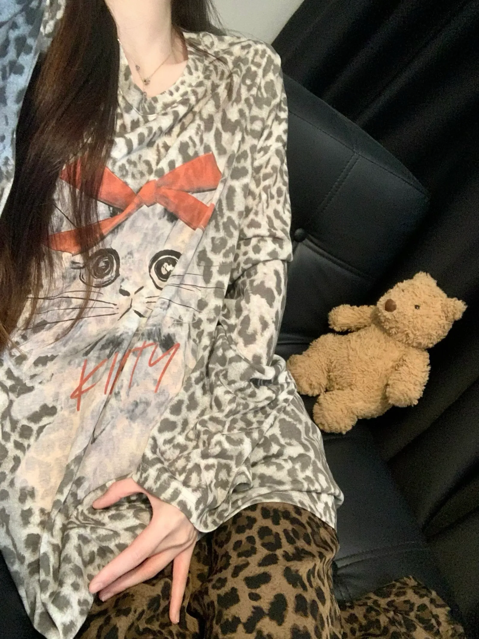 2026 New Autumn German Velvet Cartoon Long Sleeve Summer Pajama Sweet Design Wearable Cat Loose Set · Wholesale · OEM · Worldwide Shipping - Detail 7