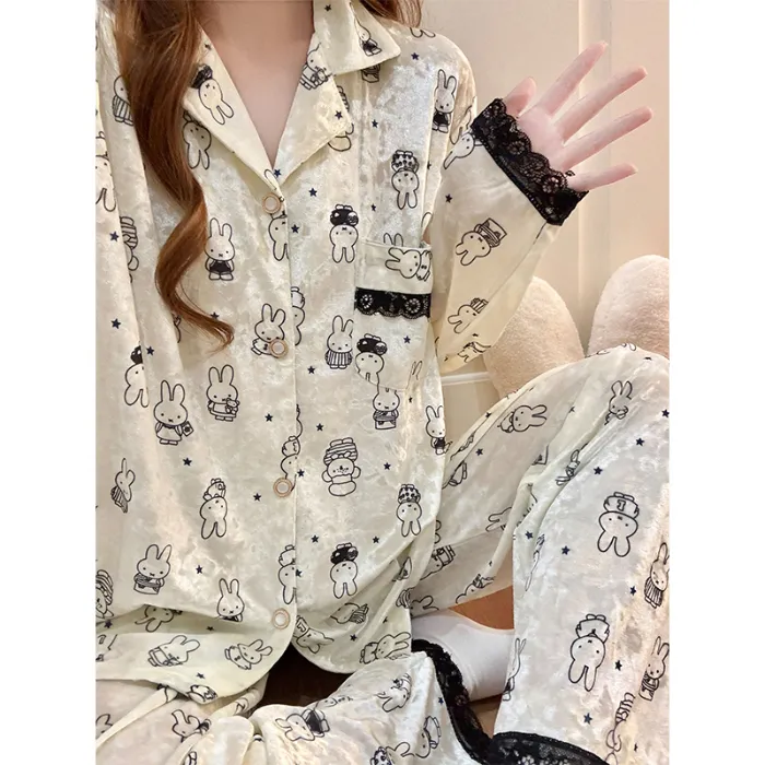 Hexin 16 Batch Winter New Women's Double Long Cardigan Lapel Pajamas Gold Velvet Smooth Comfortable Simple Homewear · Wholesale · OEM · Worldwide Shipping - Detail 2