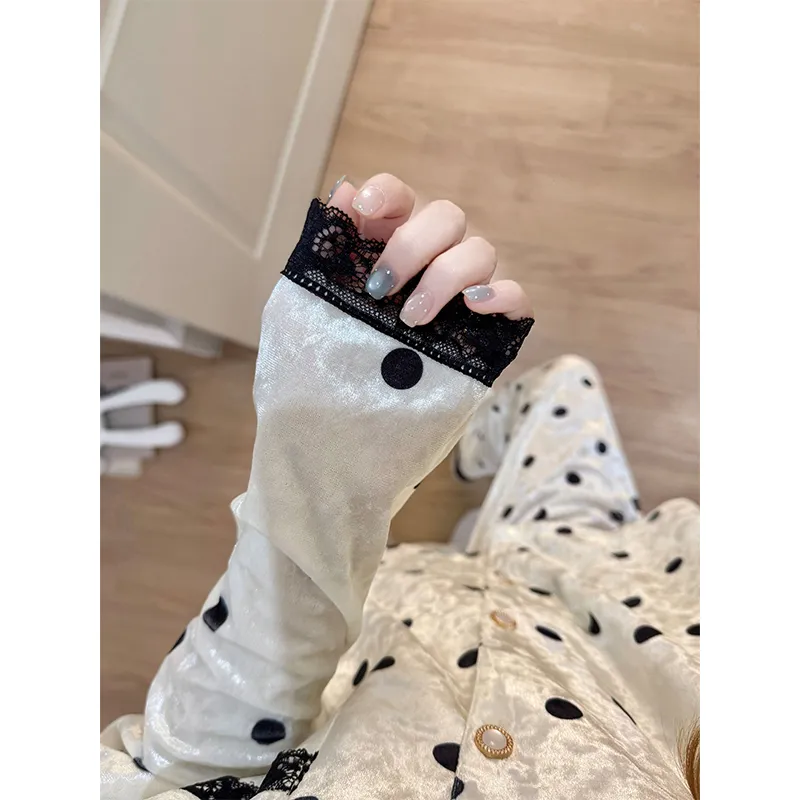 Hexin 16 Batch Winter New Women's Double Long Cardigan Lapel Pajamas Gold Velvet Smooth Comfortable Simple Homewear · Wholesale · OEM · Worldwide Shipping - View 1