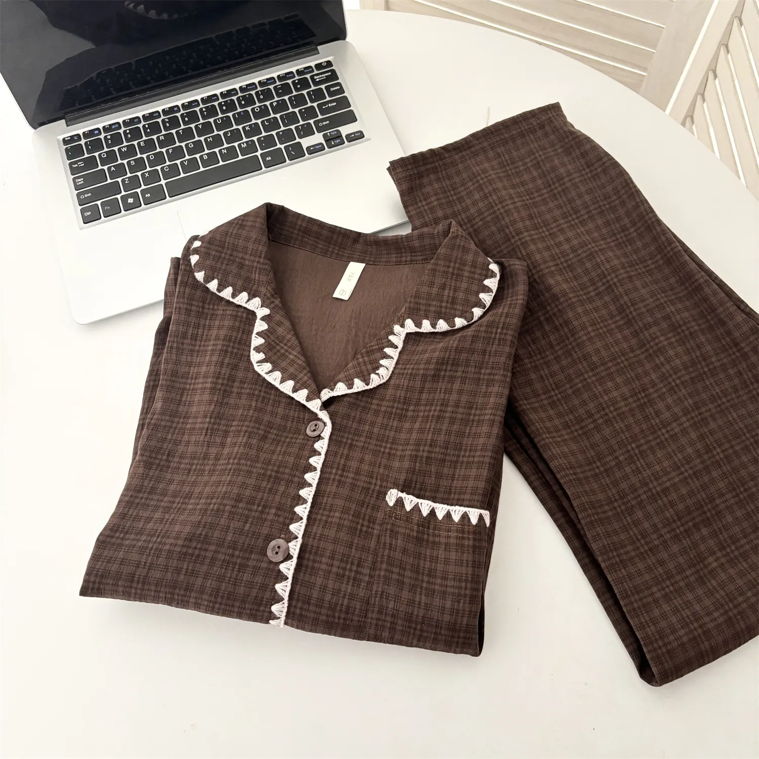 Piyama Pasangan Cloud Cotton Lengan Panjang ＃Kotak Cokelat Tua Wanita Musim Semi Musim Gugur Lengan Panjang Pasangan High-End Set Pakaian Rumah · Grosir · OEM · Pengiriman Global - Detail 12