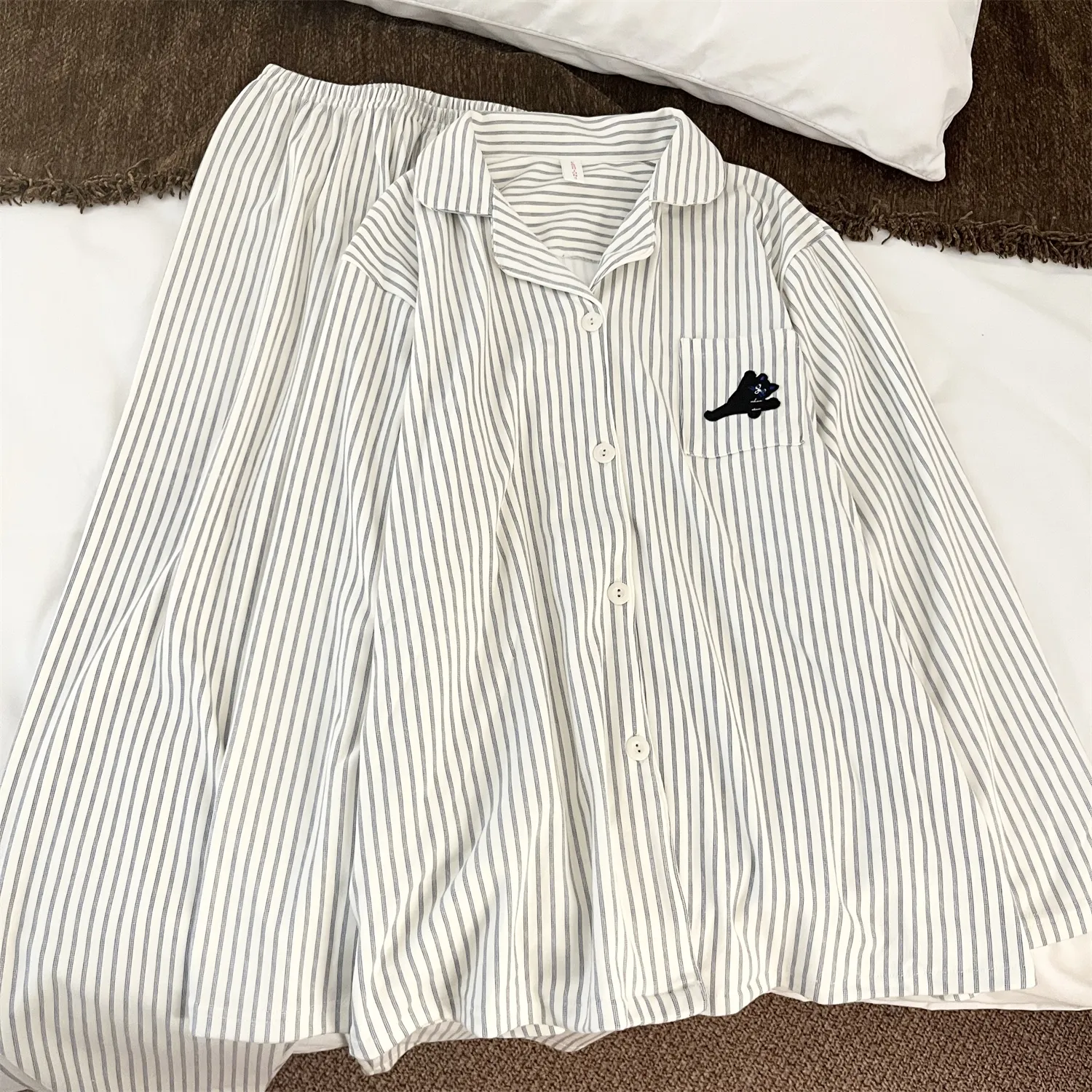 Pyjama couple en velours de laine Dralon - motif chat qui fait le grand écart, nouvelle collection printemps-automne, adorable, portable à l'extérieur, style sweet, ensemble de loungewear · Grossiste · OEM · Mondial - Detail 11