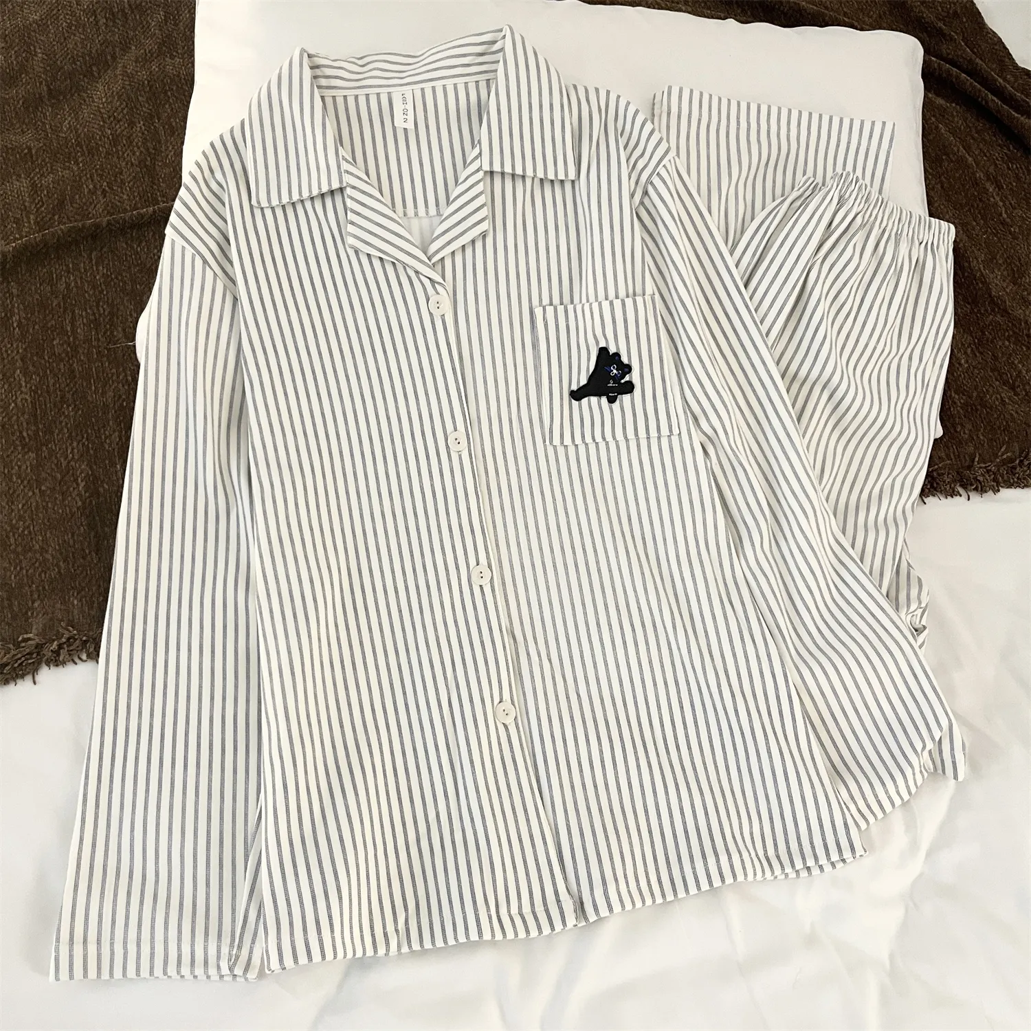 Pyjama couple en velours de laine Dralon - motif chat qui fait le grand écart, nouvelle collection printemps-automne, adorable, portable à l'extérieur, style sweet, ensemble de loungewear · Grossiste · OEM · Mondial - Detail 6