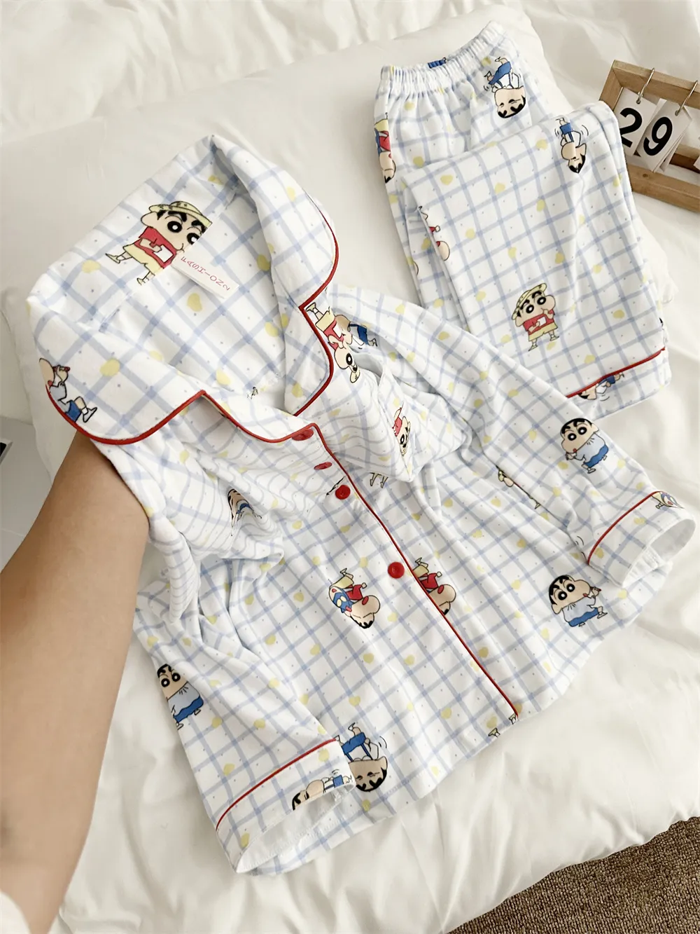 Pyjama couple en velours德绒 - Crayon espiègle, nouvelle collection printemps-automne, adorable, portable à l'extérieur, style sweet, ensemble de loungewear · Grossiste · OEM · Mondial - Detail 14