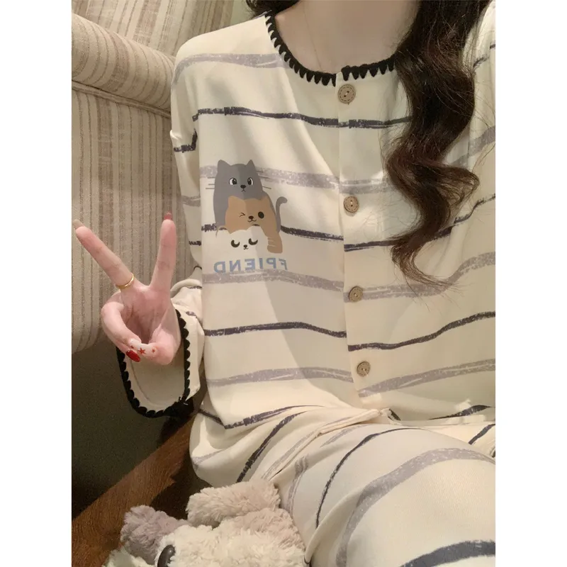 Nouveauté automne-hiver, col rond, rayures et tête de chaton, manches longues et pantalon long, pyjama cartoon mignon portable à l'extérieur, ensemble · Grossiste · OEM · Mondial - View 4