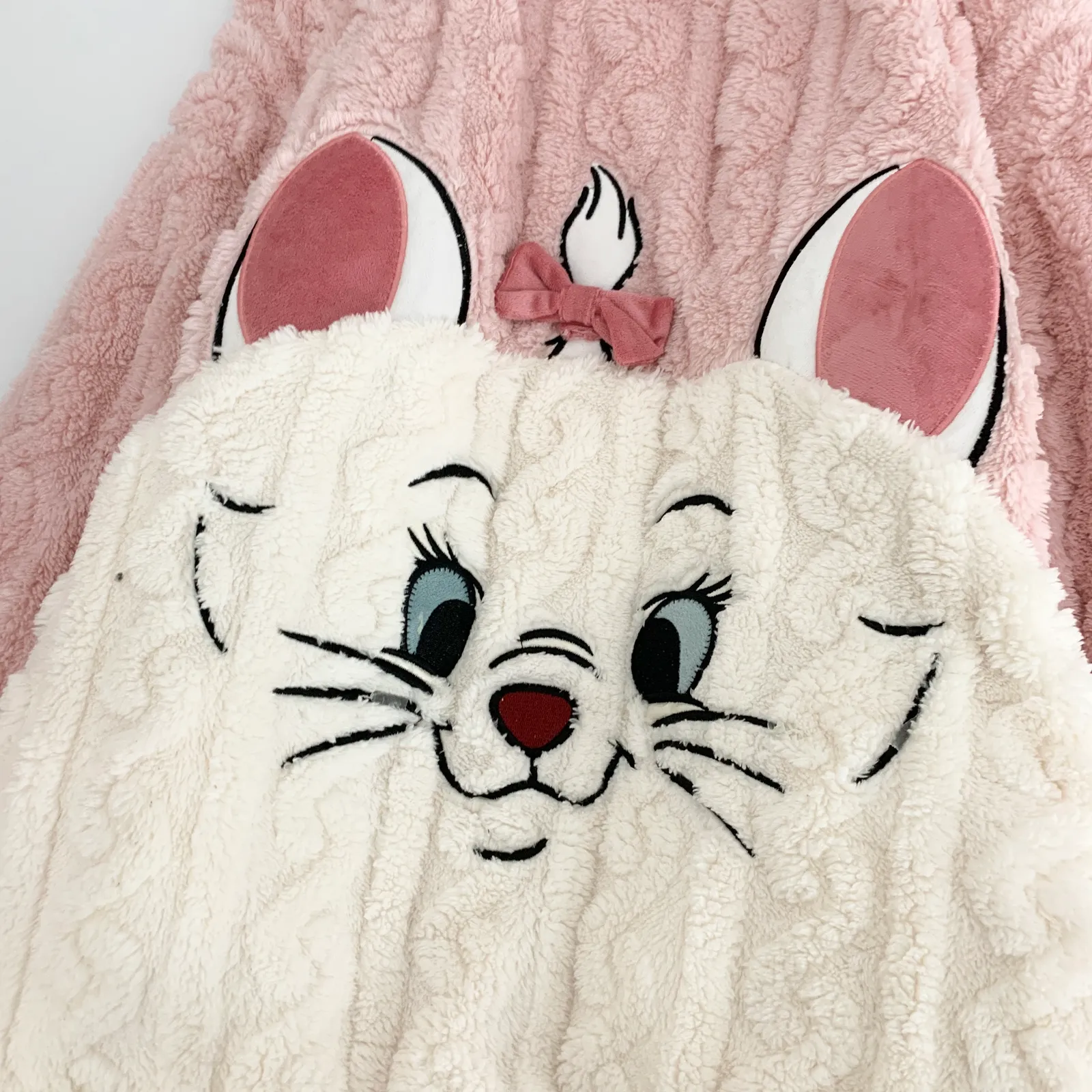 Couple #Cute Kitten Autumn Winter Jacquard Fleece Thickened Fleece Pajamas Couple Cute Cartoon Set Homewear · Wholesale · OEM · Worldwide Shipping - View 4