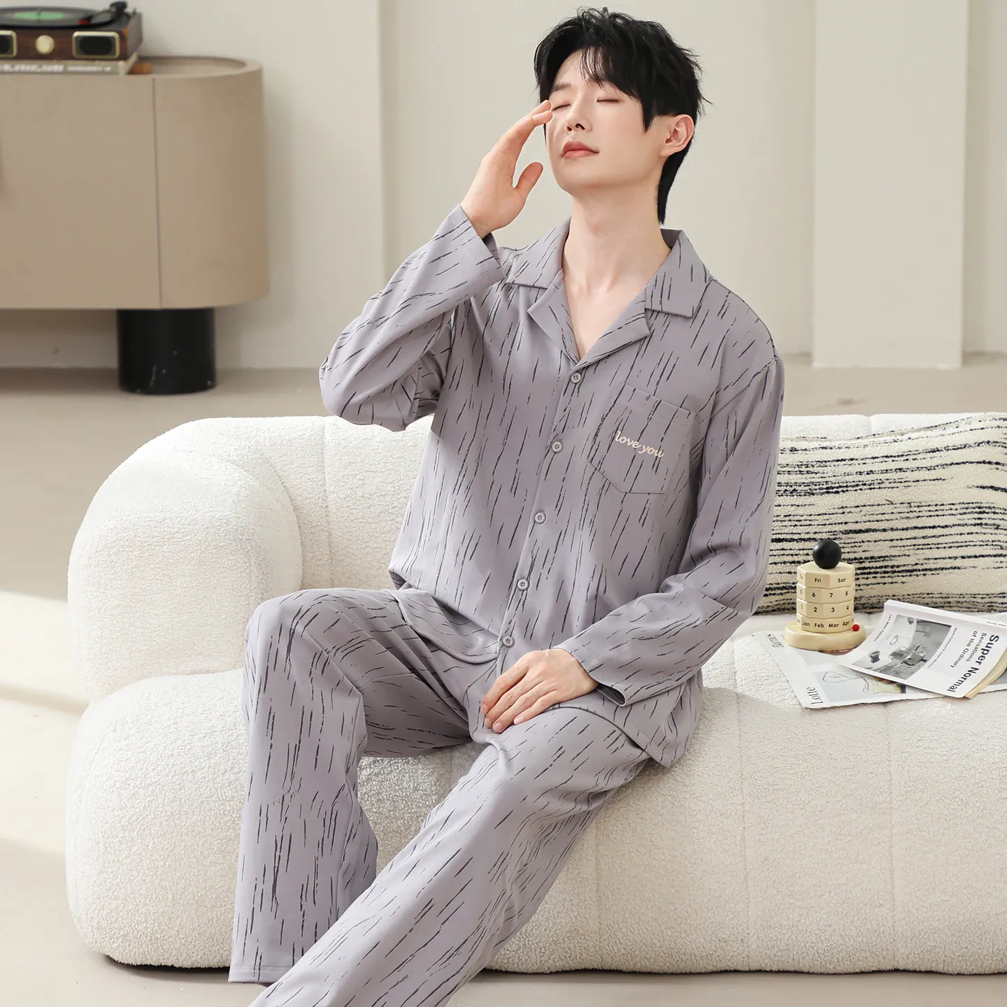 남성 순면 긴팔 긴바지 심플 프린트 칼라 카디건 홈웨어 루즈핏 외출 가능 봄가을 2피스 세트 · 도매 · OEM · 전 세계 배송 - View 3