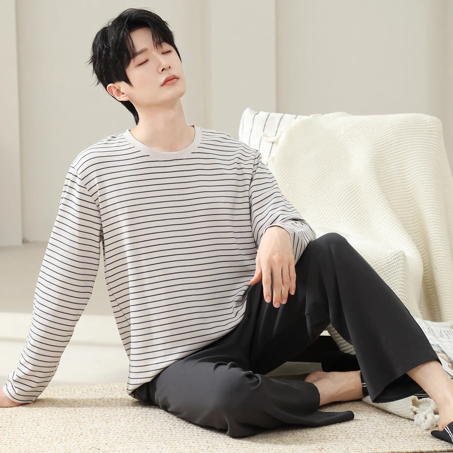 남성 순면 긴팔 긴바지 2피스 세트 봄가을 신상 캐주얼 심플 라운드넥 풀오버 홈웨어 외출 가능 · 도매 · OEM · 전 세계 배송 - View 4