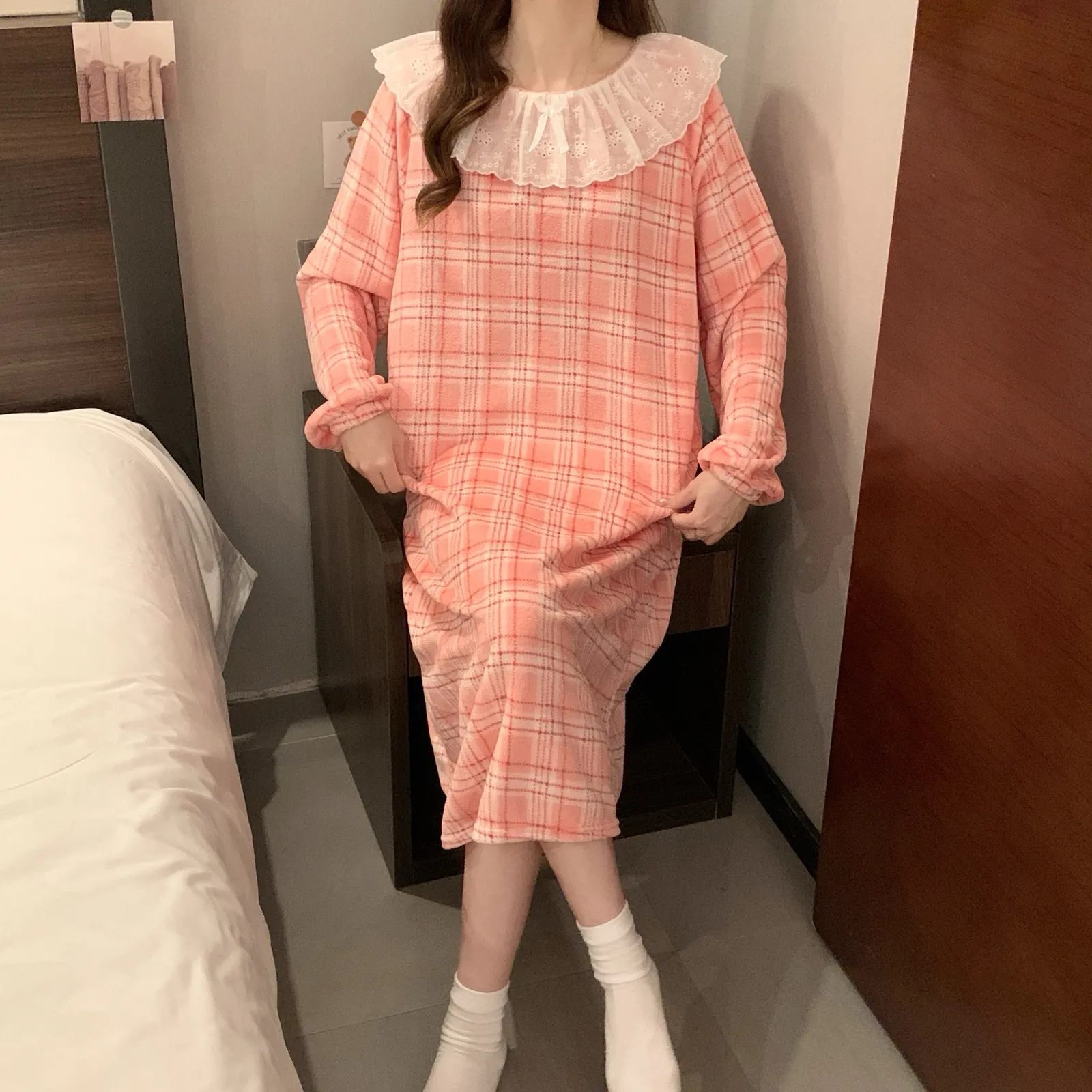 Abaoxi】Flannel Lace Nightdress Women Winter Loose Plus Size Coral Fleece Pajamas Women Cartoon Loungewear · Wholesale · OEM · Worldwide Shipping - View 2