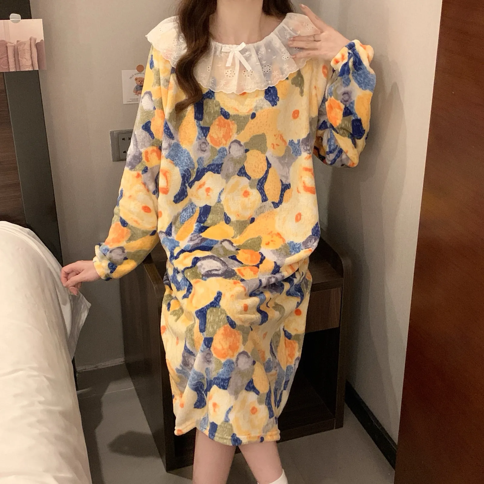 Flannel Lace Sleep Dress for Women Winter Loose Plus Size Coral Fleece Pajamas Cartoon Homewear · Wholesale · OEM · Worldwide Shipping