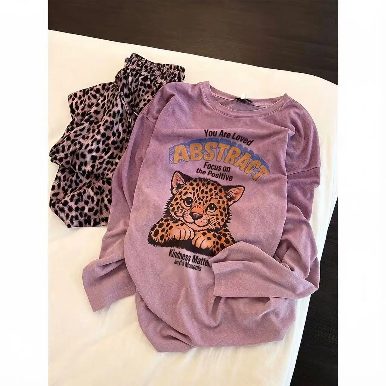 Source Factory/In Stock Purple Charm Leopard Print Long Sleeve Long Pants Casual Pajama Set Wearable Outside · Wholesale · OEM · Worldwide Shipping - Detail 6